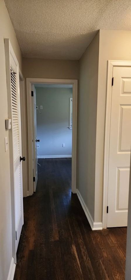 1120 Stratford Rd - Photo 4 of 20