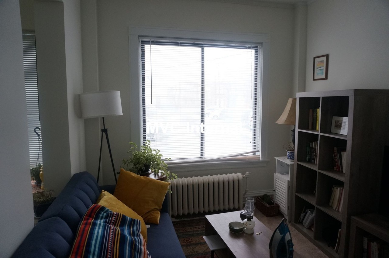 32 Park Vale Ave - Photo 5 of 15