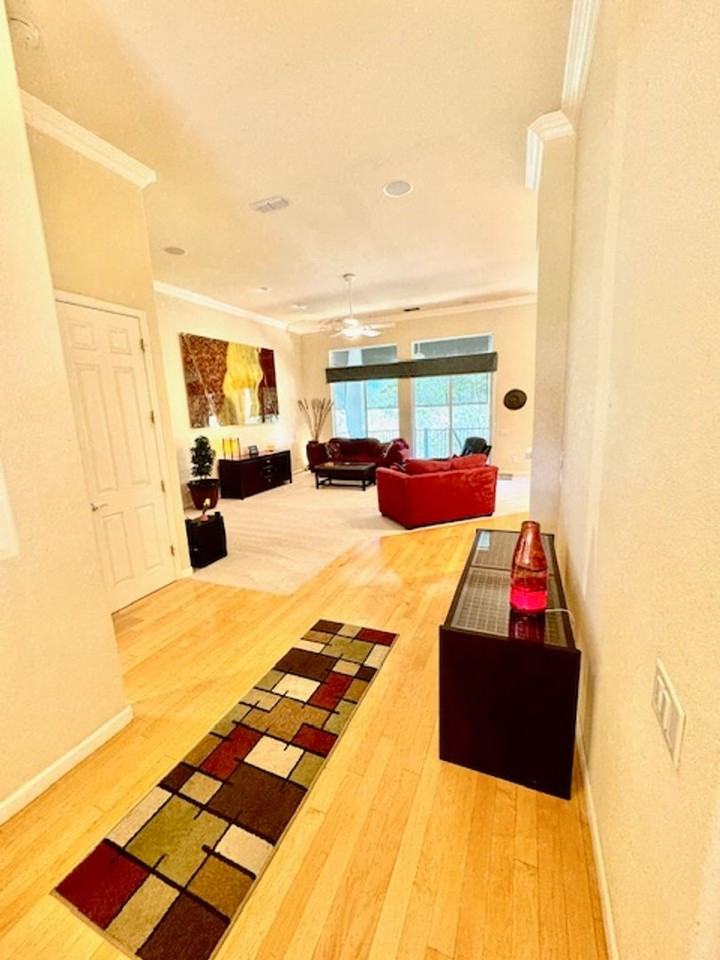 4522 Scenic Dr - Photo 5 of 33