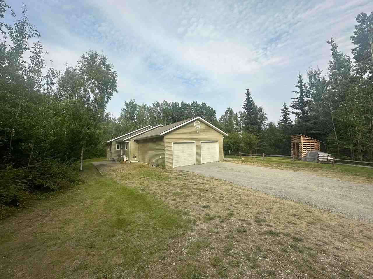 3205 Forrest Dr - Photo 2 of 29