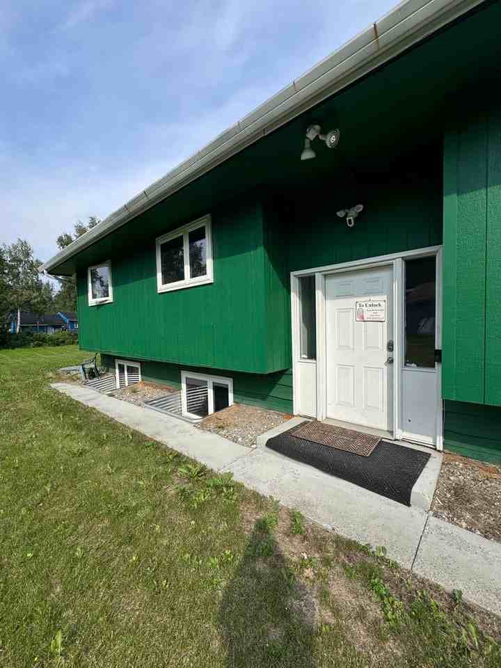 4018 Dunlap Ave - Photo 2 of 13