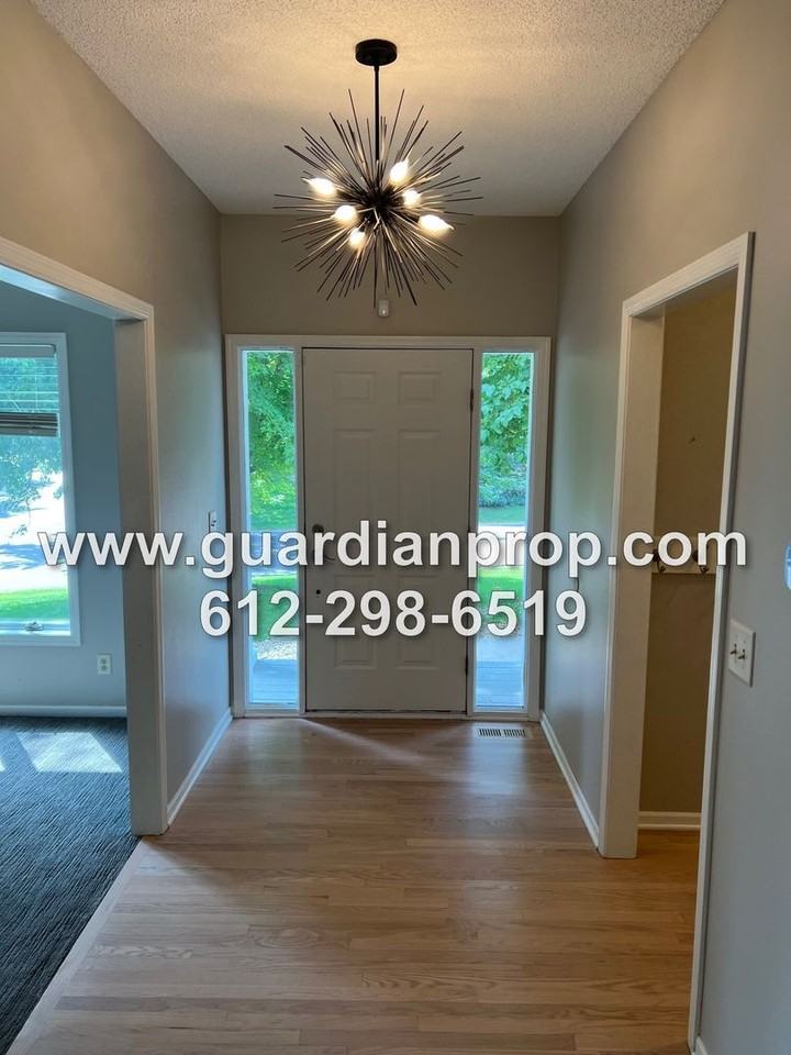 7303 Hidden Valley Ln S - Photo 2 of 29