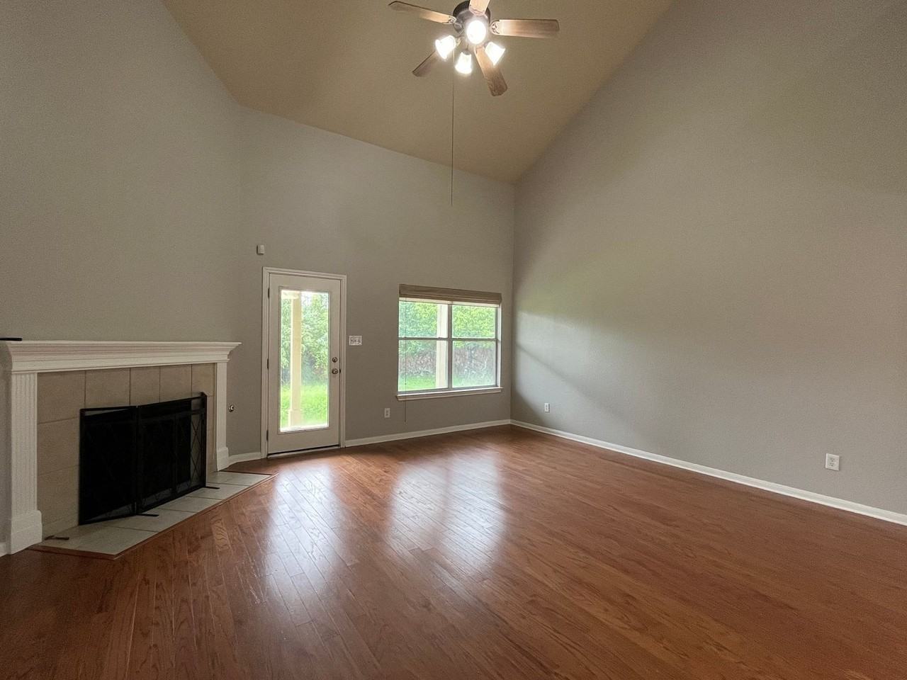 302 Rosedale Boulevard - Photo 2 of 28
