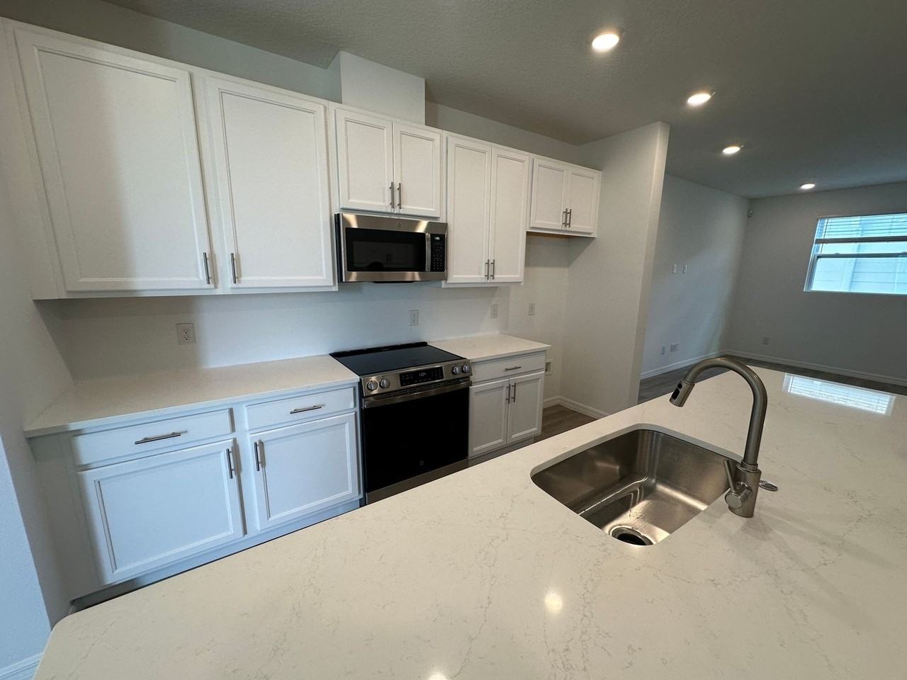 6541 Cyrils Dr - Photo 5 of 26