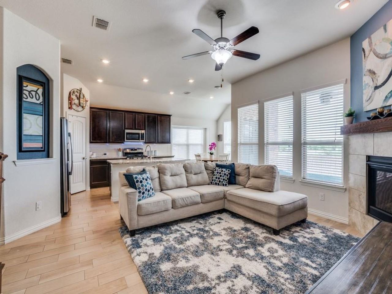 9108 Bronze Meadow Dr - Photo 3 of 25