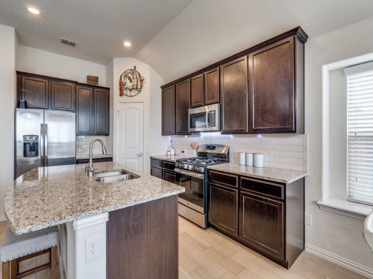 9108 Bronze Meadow Dr - Photo 6 of 25