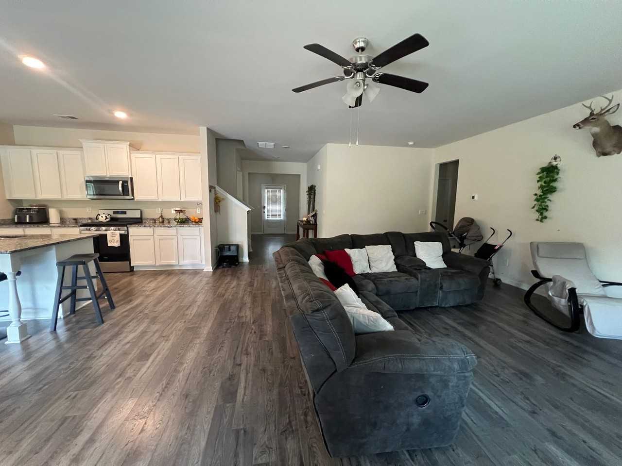 4323 Cannon Walk - Photo 3 of 18