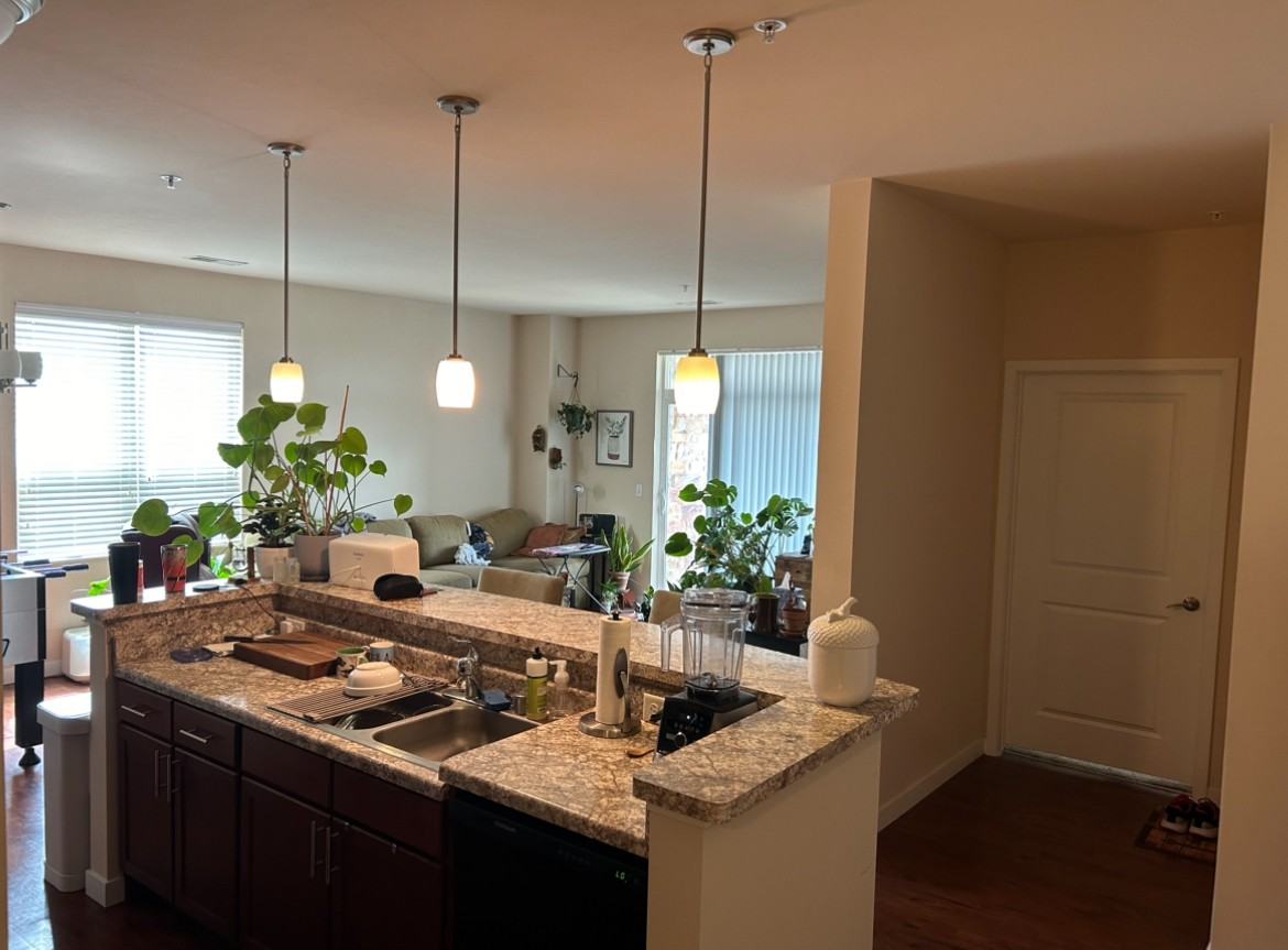 9303 Glencoe Dr - Photo 2 of 5