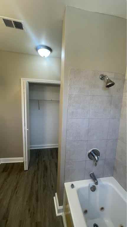 1942 E 74th St - Photo 3 of 9