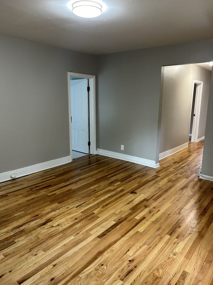 623 S 3rd St #2 - Photo 3 of 17