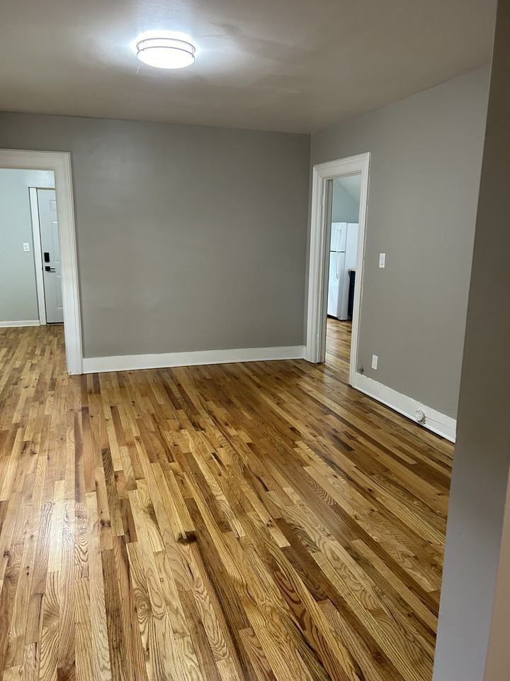 623 S 3rd St #2 - Photo 6 of 17