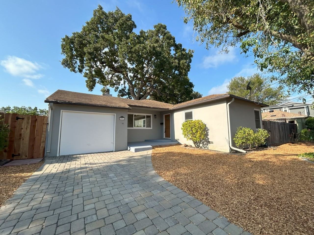 836 14th Ave - Photo 3 of 34