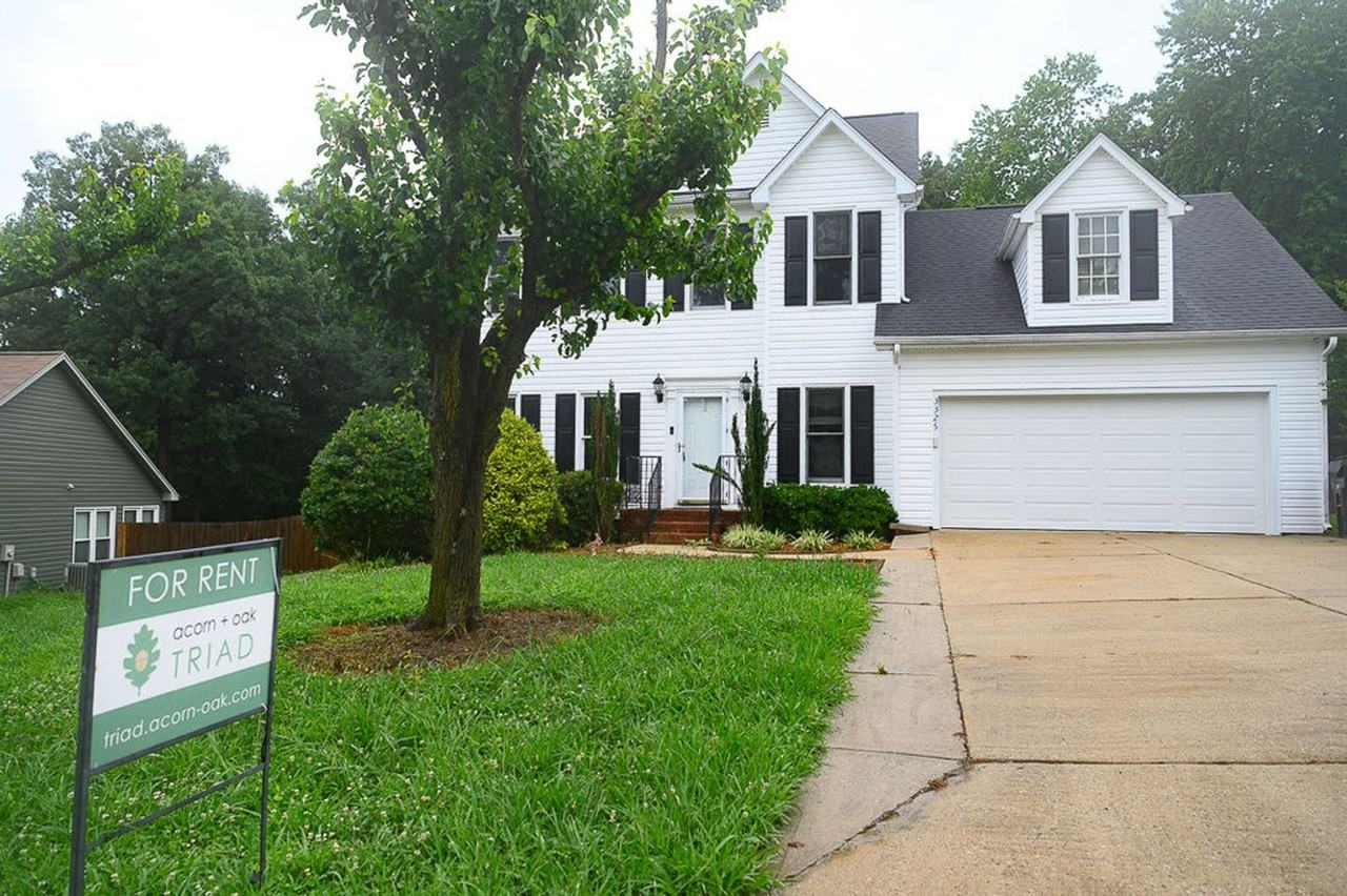3325 Timberwolf Ave - Photo 3 of 50