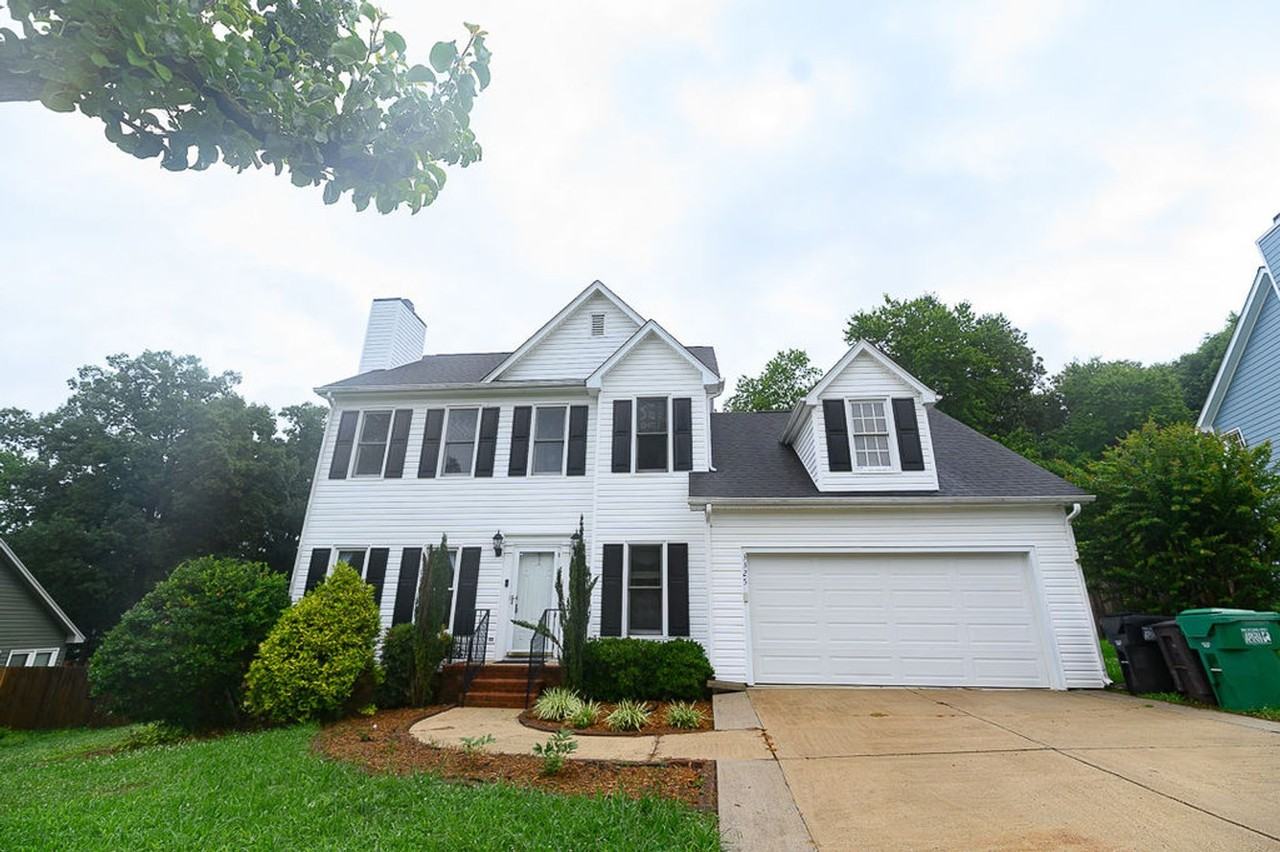 3325 Timberwolf Ave - Photo 4 of 50