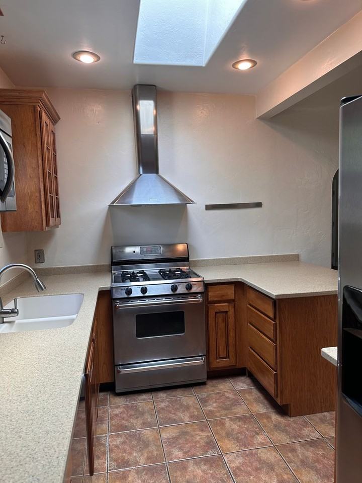 3045 E Drachman St - Photo 5 of 24