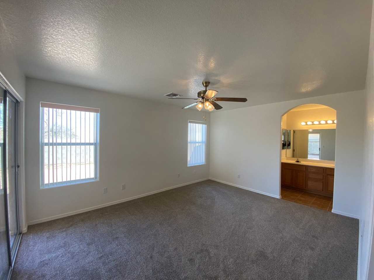 2855 N Central St - Photo 6 of 8