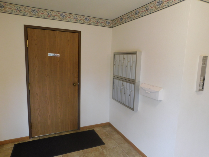 Plover Apartments - Photo 3 of 34