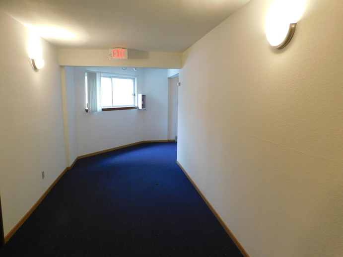 Plover Apartments - Photo 5 of 34