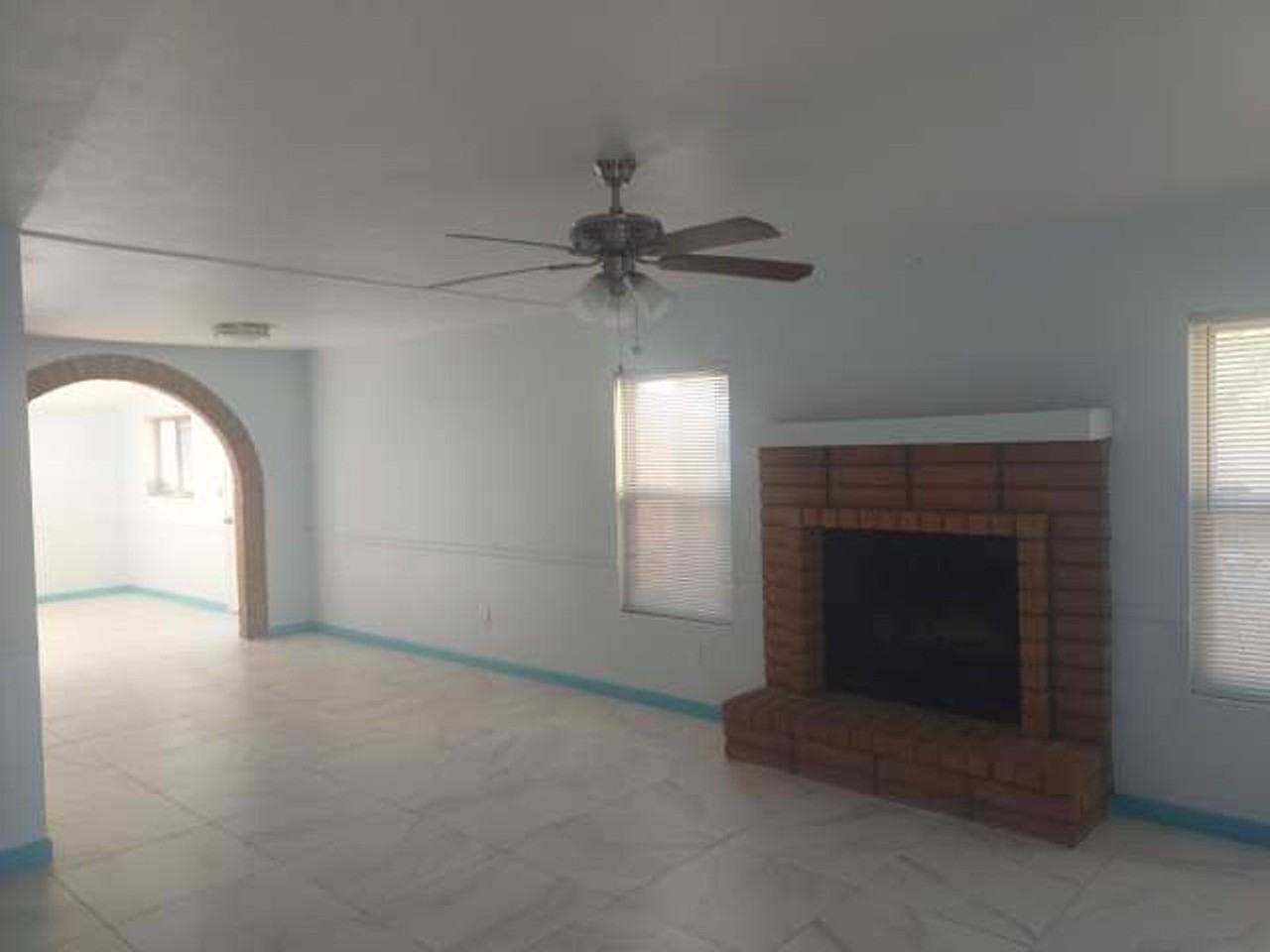 6261 N Tealeaf Pl - Photo 3 of 25