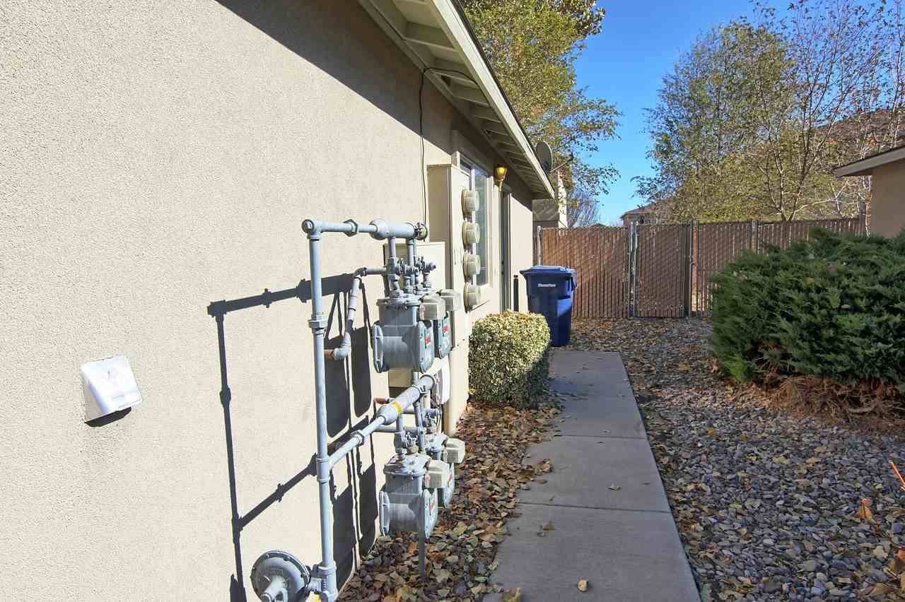 Sunny Lane 595 - Photo 2 of 24