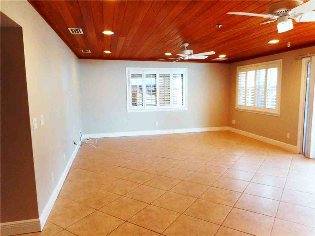 1903 Robalo Dr - Photo 6 of 14