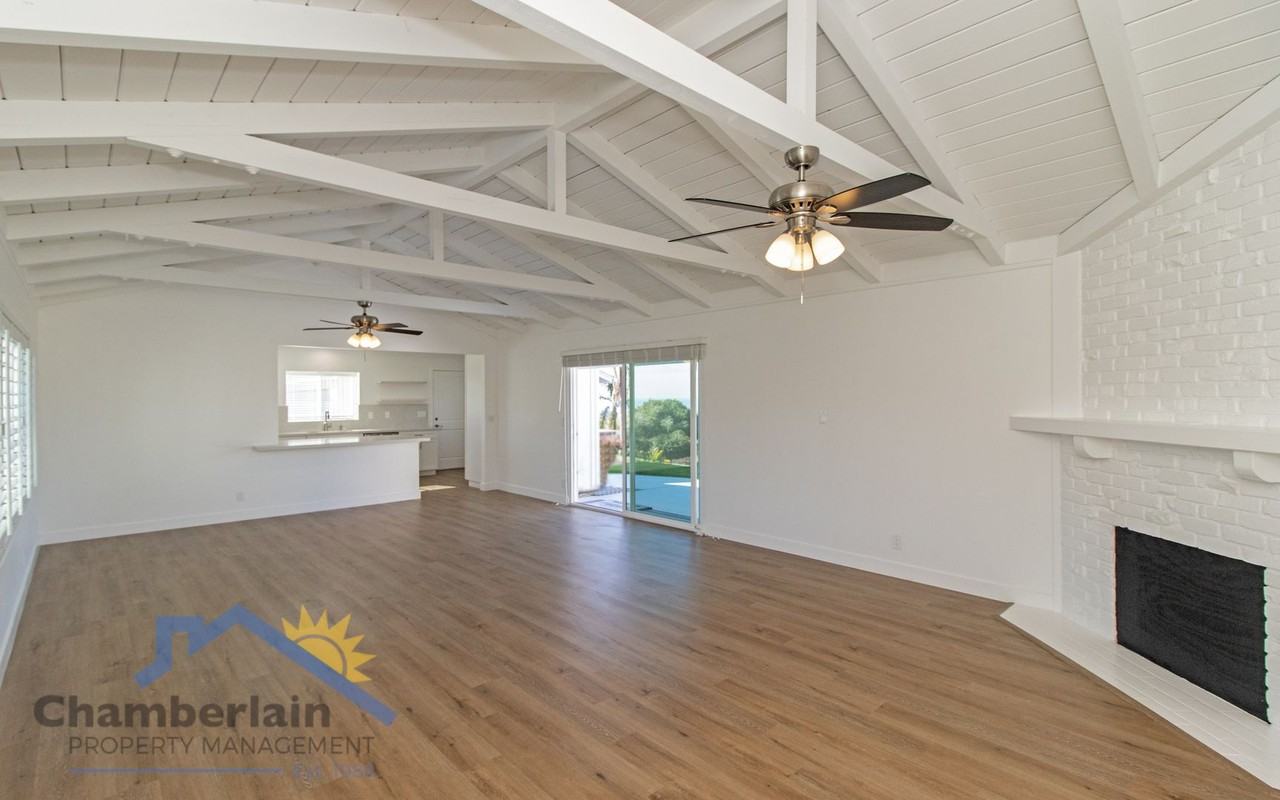 4033 Skyline Rd - Photo 7 of 35