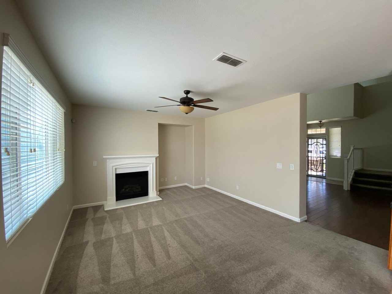 5106 Rowe Dr - Photo 4 of 14