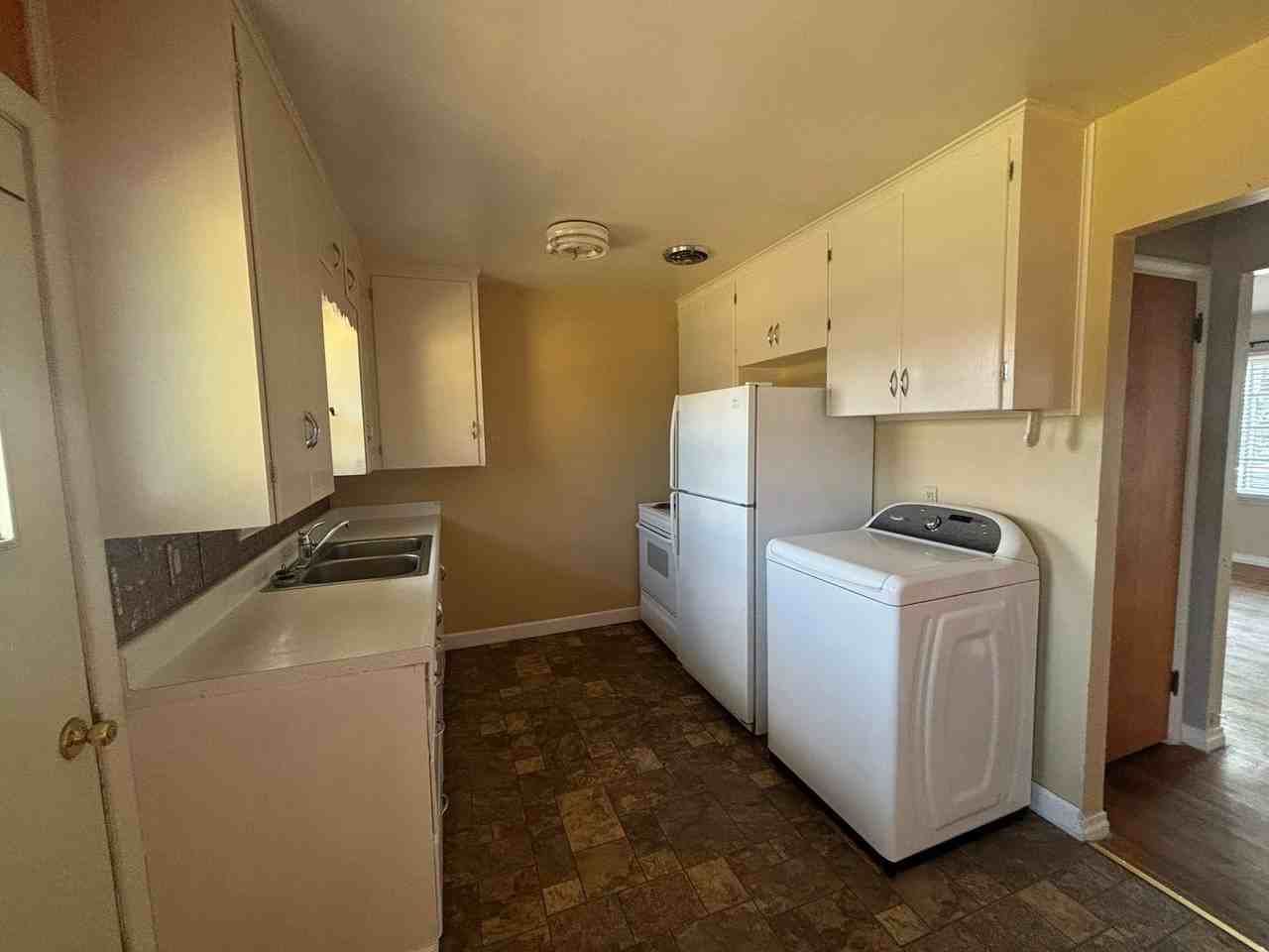 4208 W Saint Louis St - Photo 5 of 14