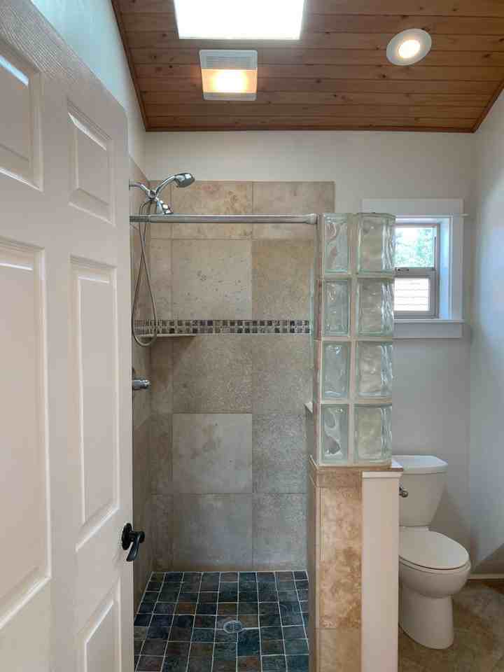 1347 Nw Albany Ave - Photo 3 of 14