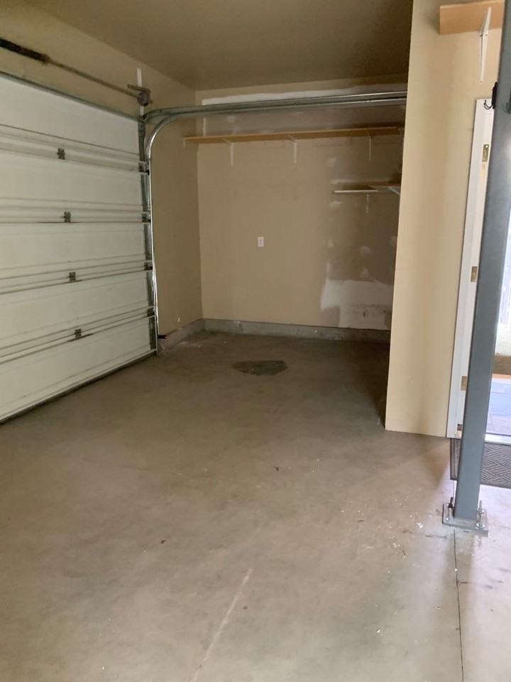 1347 Nw Albany Ave - Photo 5 of 14