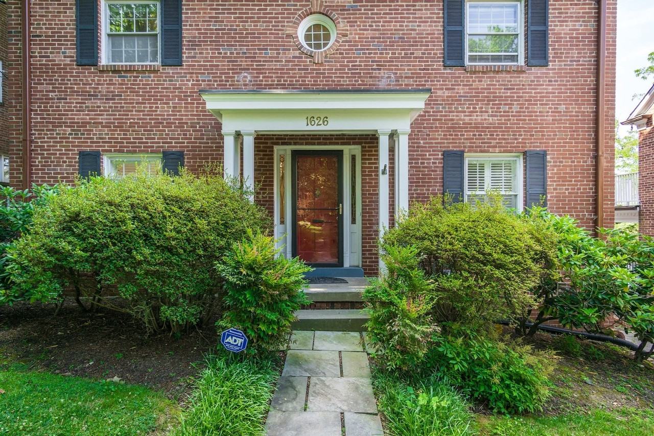 1626 Kalmia Rd Nw ##Nw - Photo 4 of 48