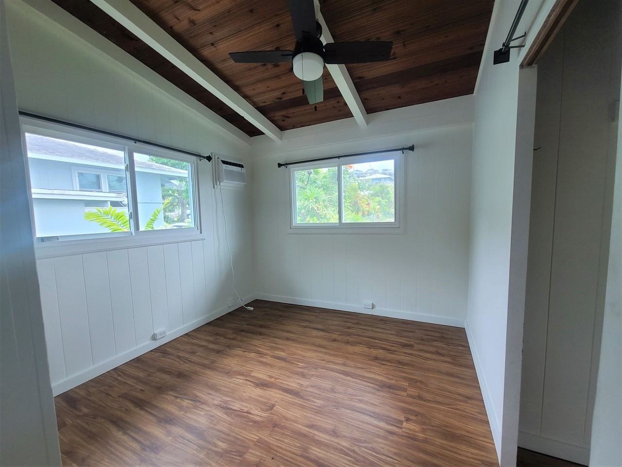 1354 Nanialii St - Photo 4 of 5