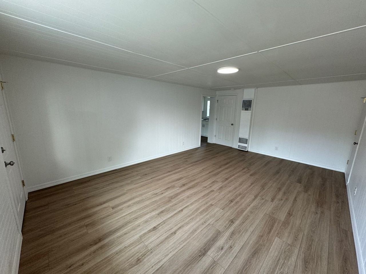 1211 Blue Lakes Cir - Photo 3 of 11