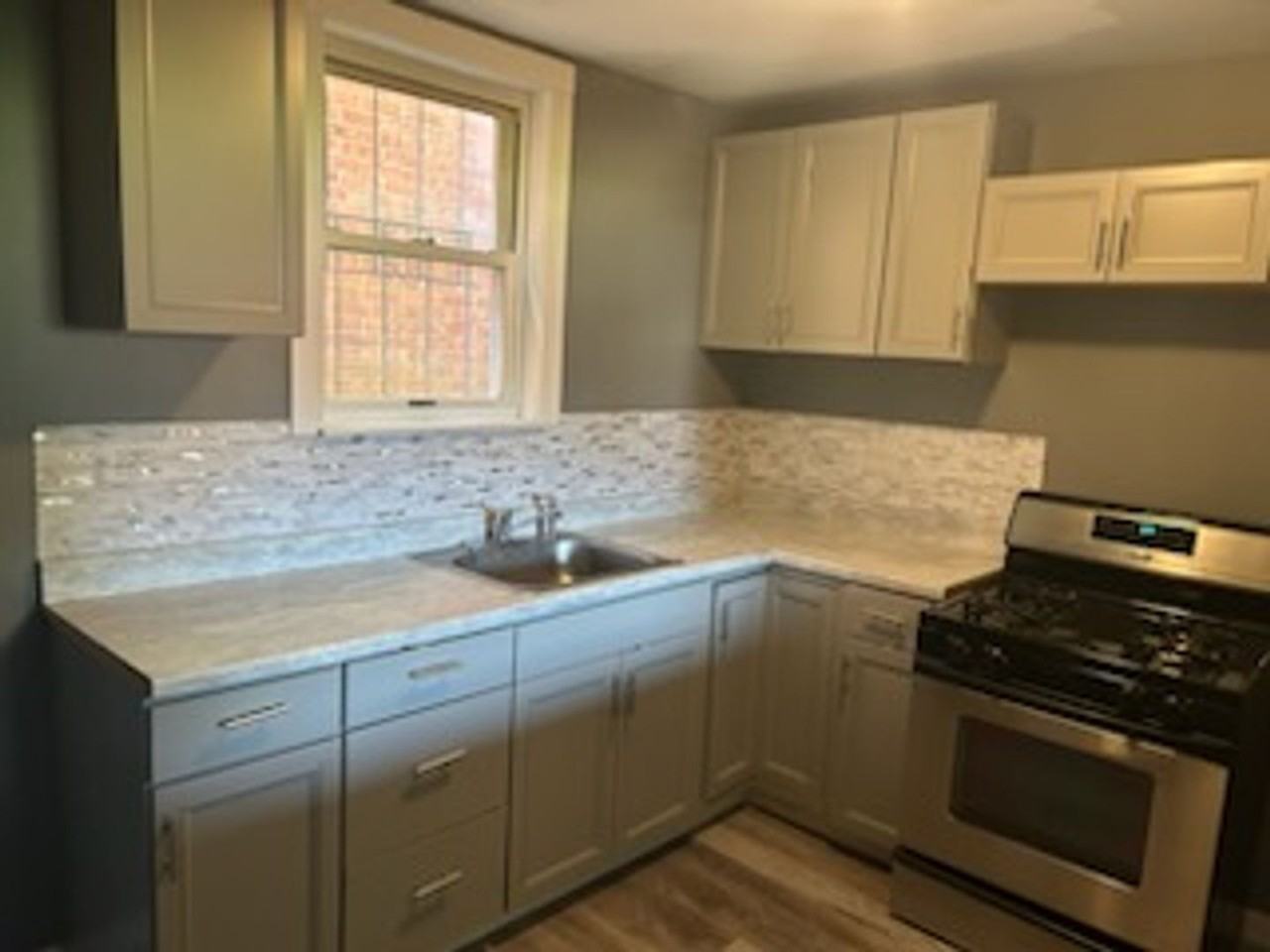 819 Bryn Mawr Rd - Photo 7 of 14