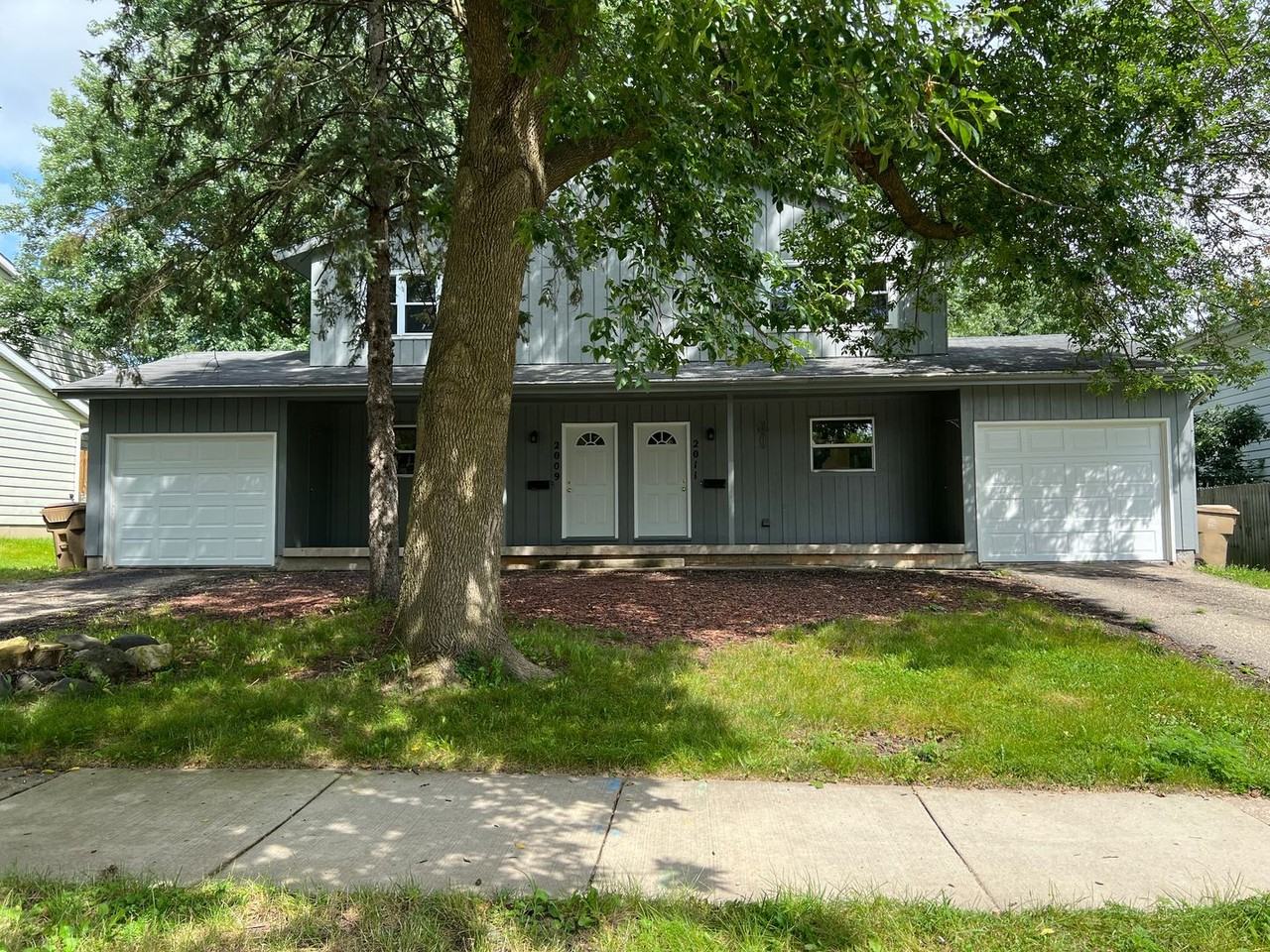 2011 Westbrook Ln - Photo 2 of 6
