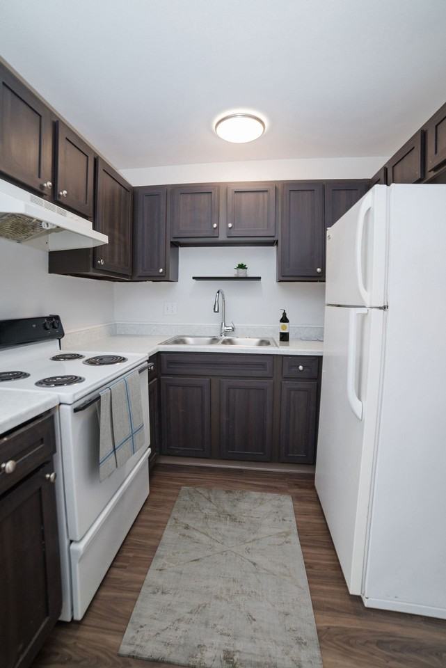 Towne & Country - Photo 2 of 24