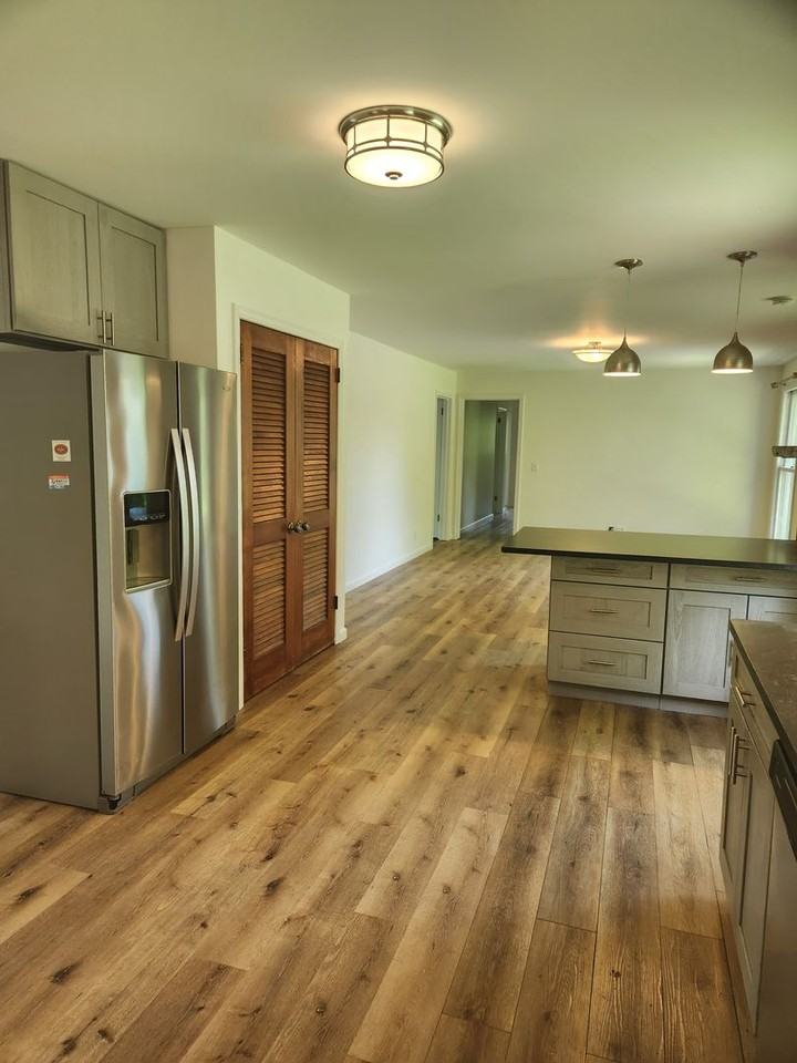 580 Crawford Rd - Photo 2 of 12