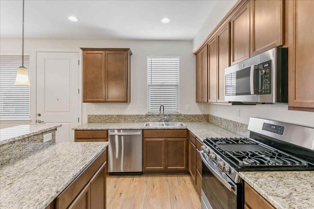 2288 Snow Canyon Dr - Photo 2 of 35