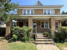 featured image of 735 Ne 14th St