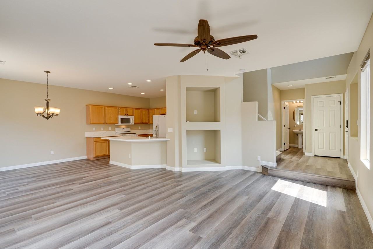 703 Principle Point Ave - Photo 6 of 29