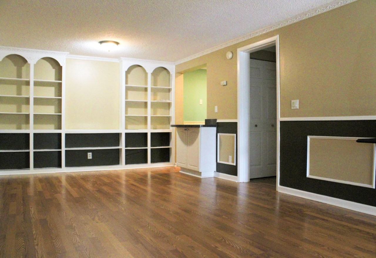 4307 E Michigan St - Photo 2 of 9