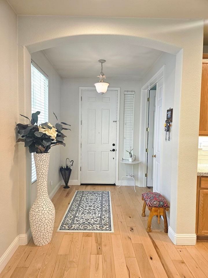 3033 Tree Swallow Cir - Photo 2 of 7