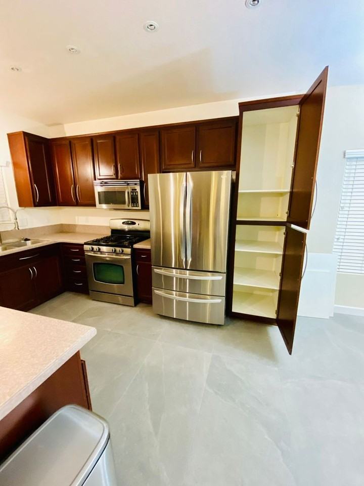 190 W Vallecito Ct - Photo 3 of 18
