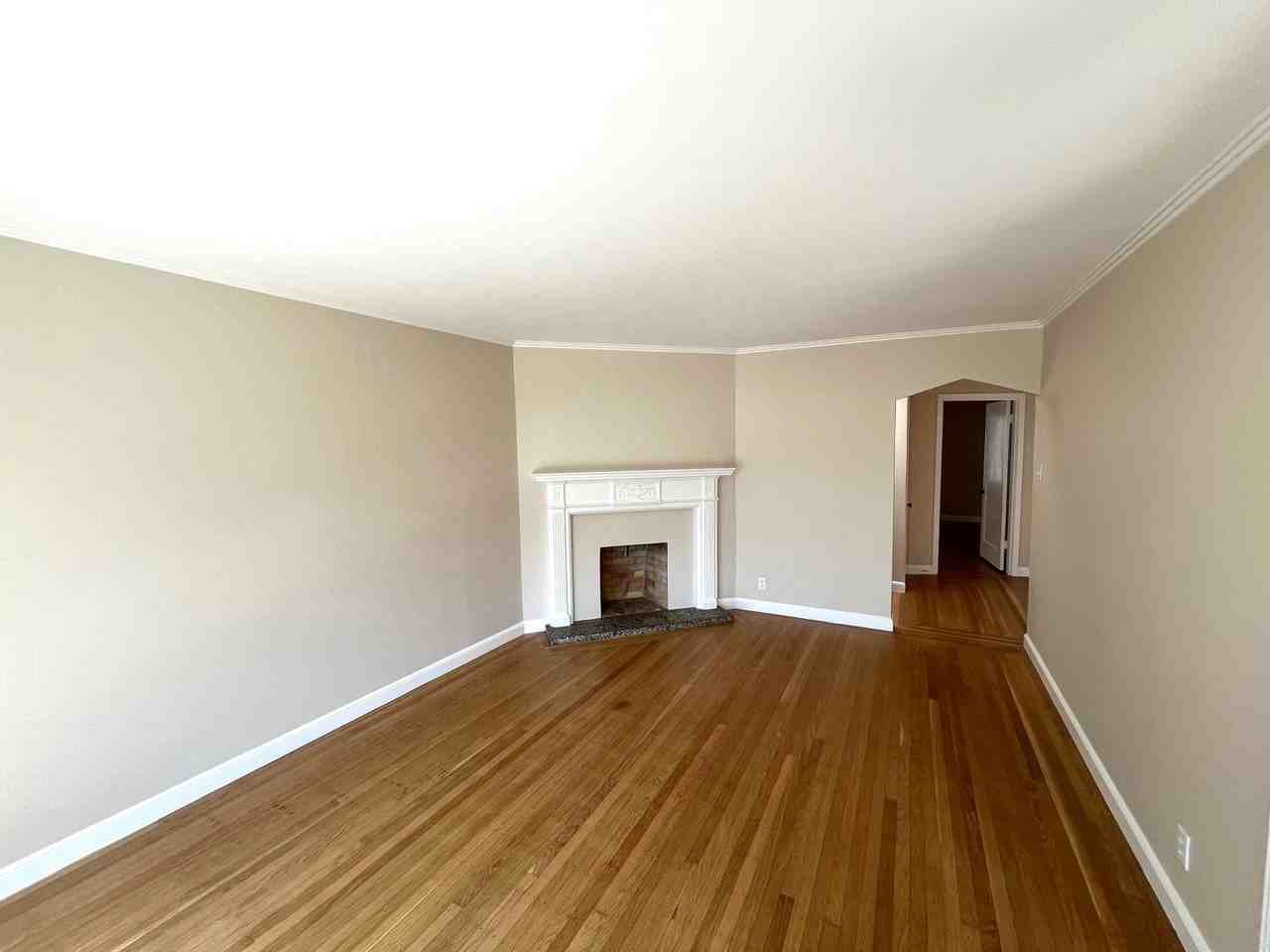 1546 48th Ave - Photo 2 of 17