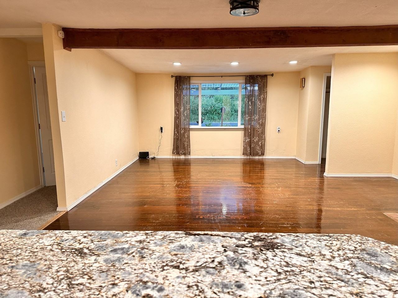 26147 Hall Rd - Photo 4 of 12