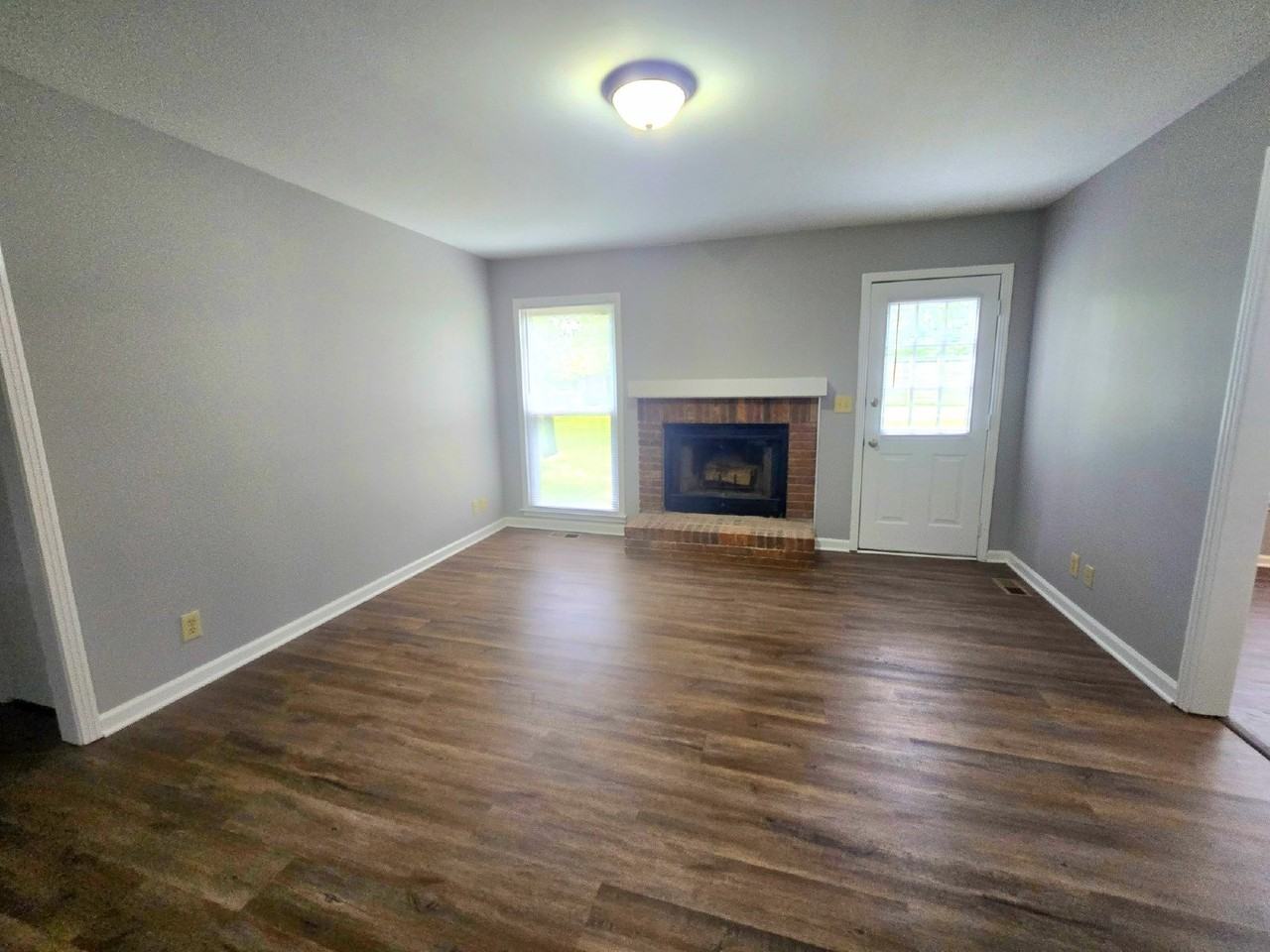204 Centennial Dr - Photo 3 of 16