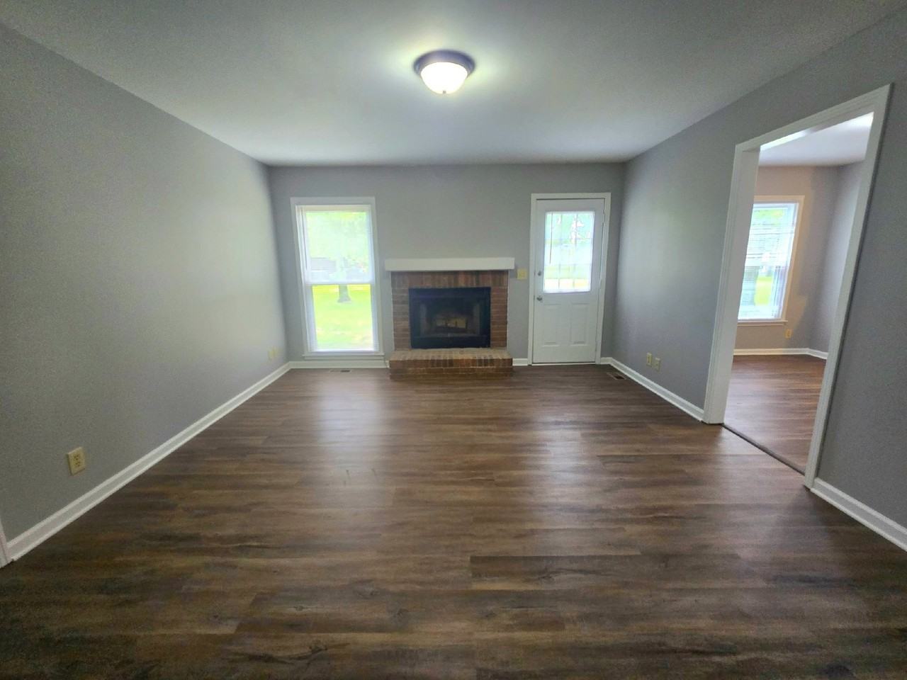 204 Centennial Dr - Photo 4 of 16