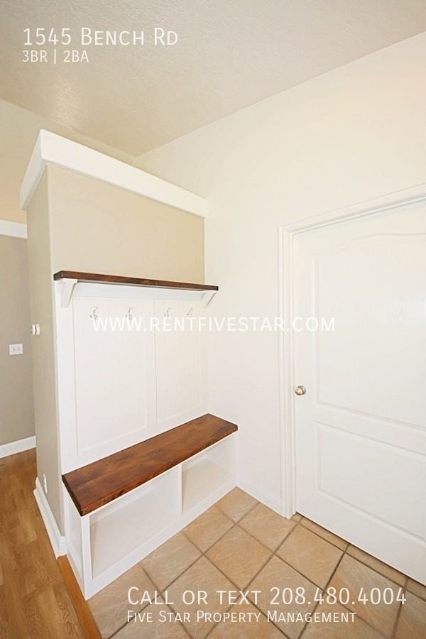 1545 Bench Rd - Photo 2 of 19