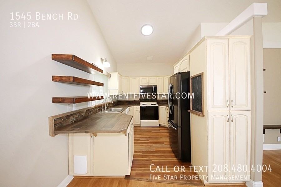 1545 Bench Rd - Photo 5 of 19