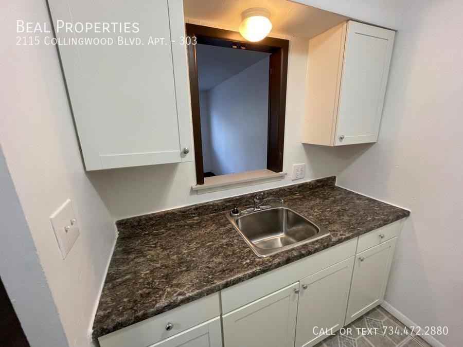 2115 Collingwood Boulevard #303 - Photo 7 of 12